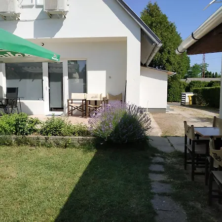Aranyharmat Apartamento *